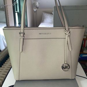 Michael Kors tote
